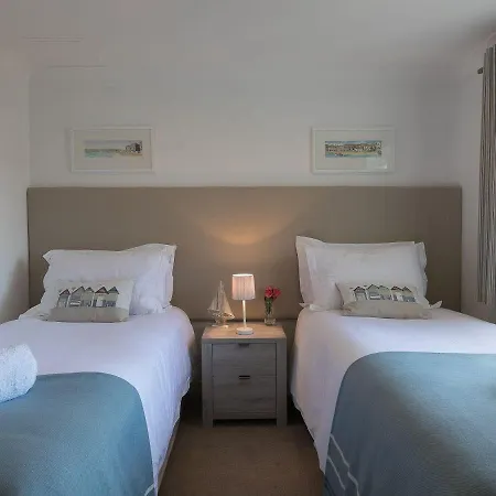Atlantis Apartment